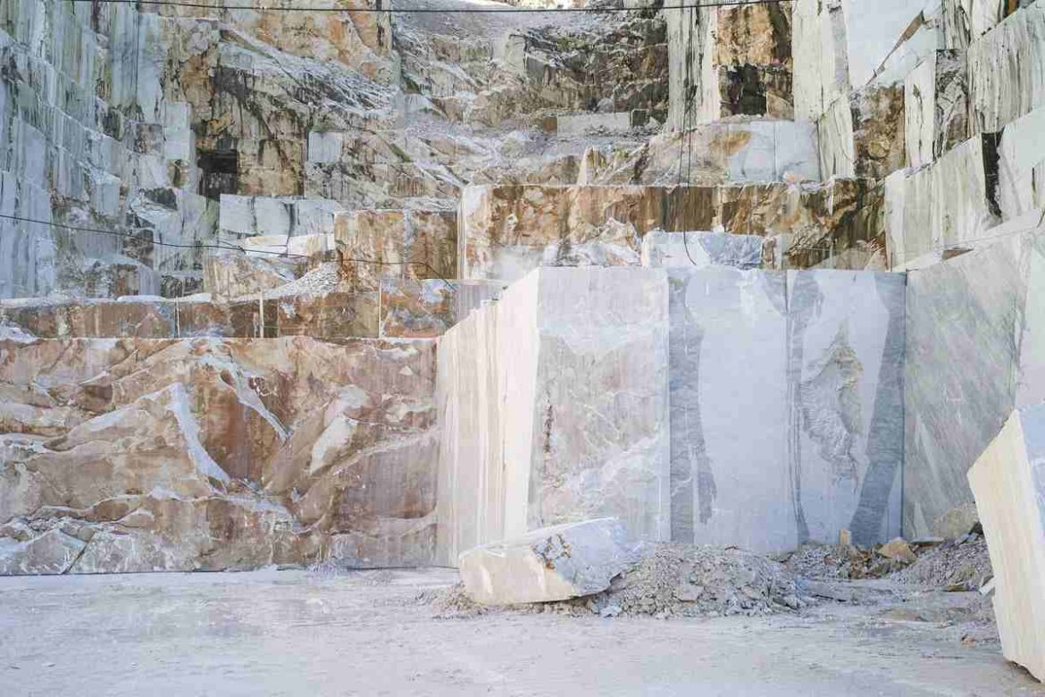 carrara marble price per square foot